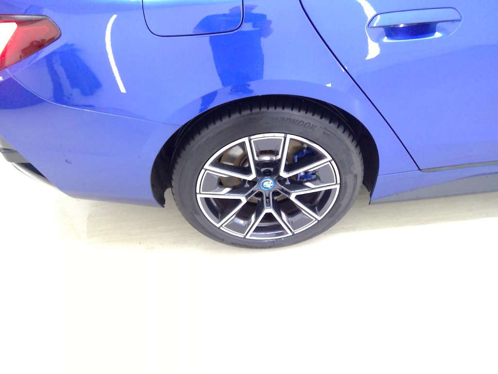 Foto 24 van BMW i4