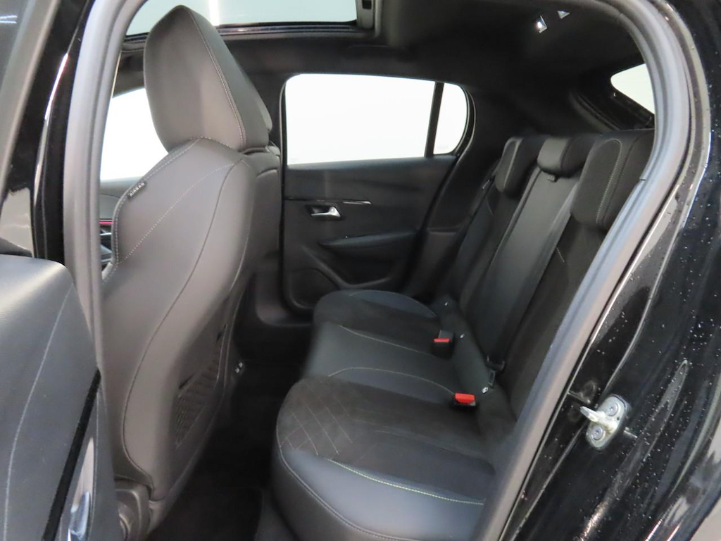Foto 7 van Peugeot E-208