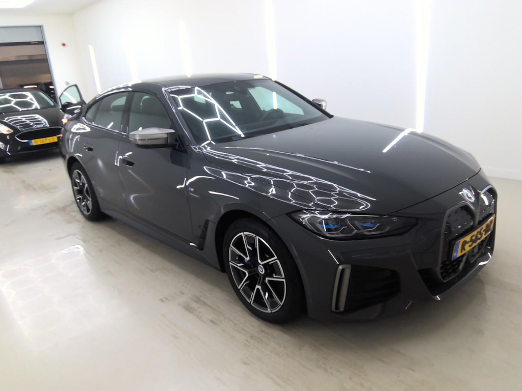 Foto 3 van BMW i4
