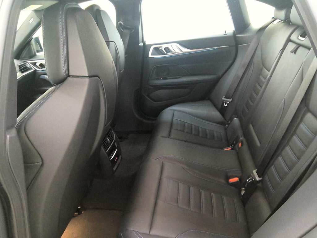 Foto 10 van BMW i4
