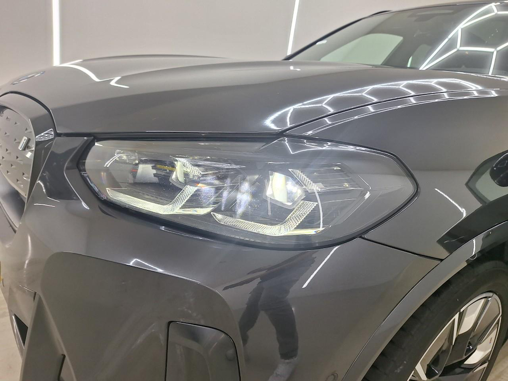 Photo 19 of BMW ix3