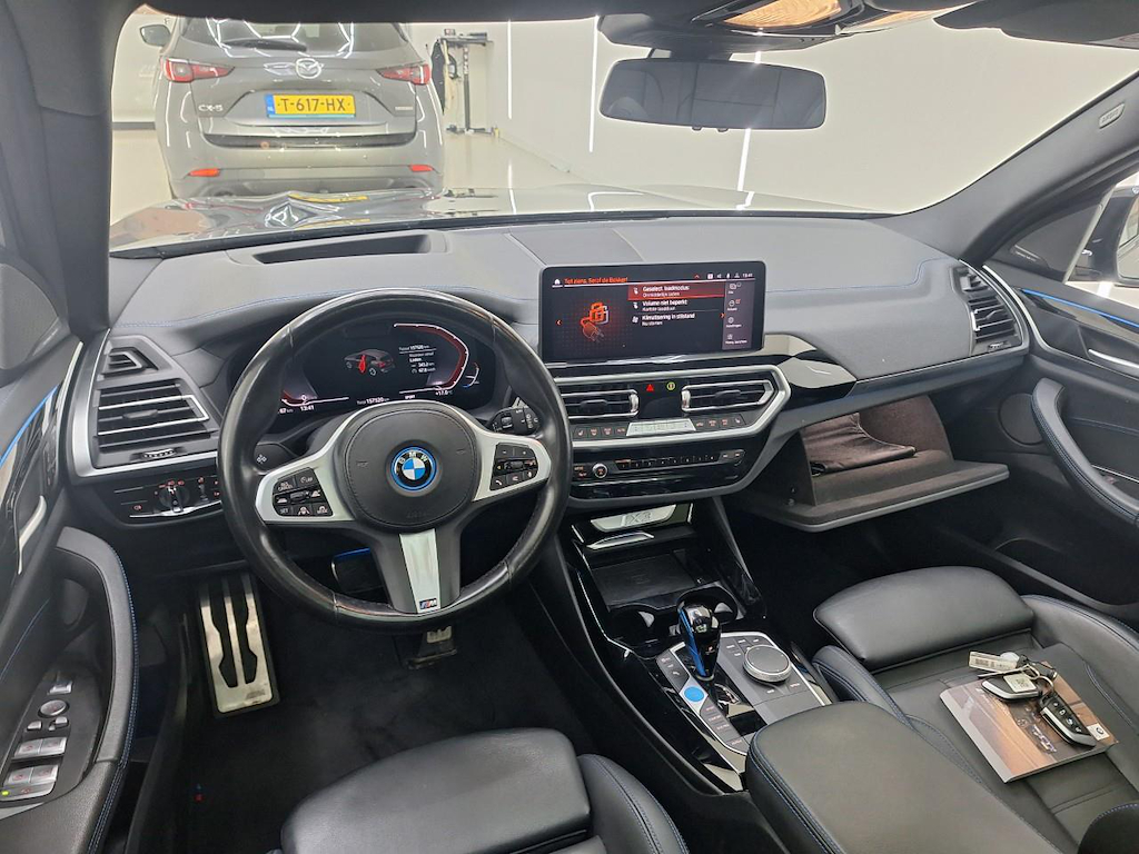 Photo 5 of BMW ix3