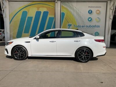 Buy KIA Optima 2.0l Turbo Gdi on Ayvens Carmarket