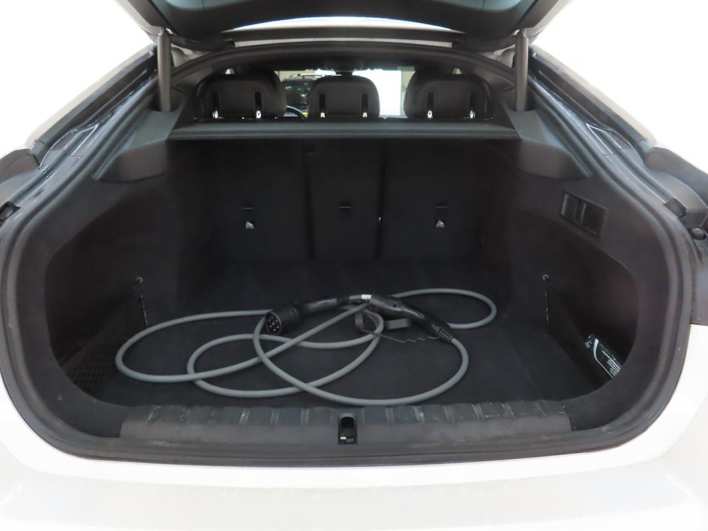 Foto 11 van BMW i4