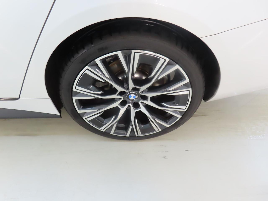 Foto 25 van BMW i4