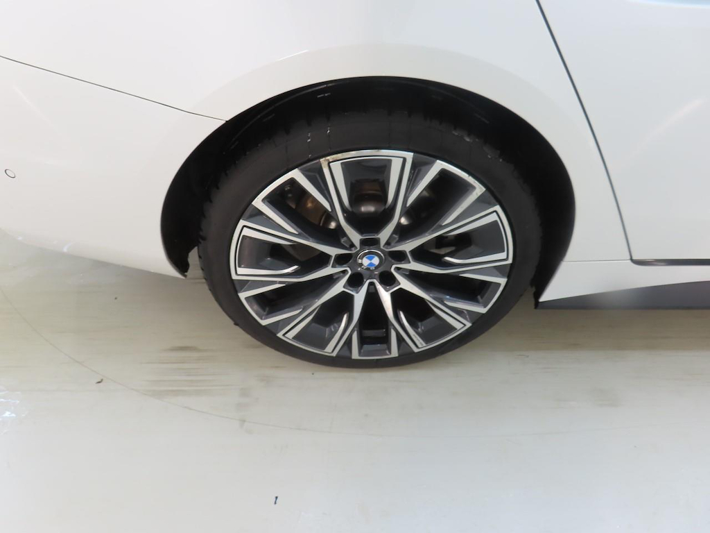 Foto 26 van BMW i4
