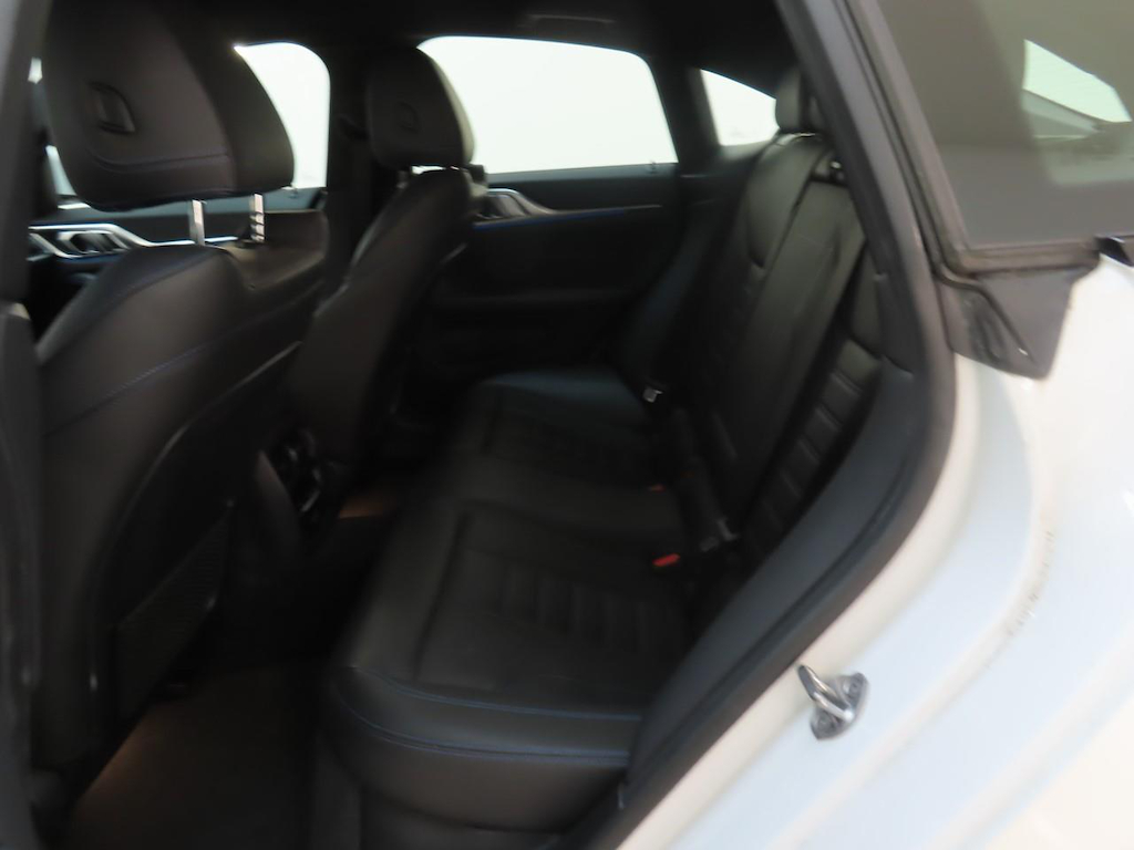 Foto 7 van BMW i4