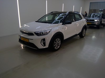 Kaufe KIA Stonic bei Ayvens Carmarket