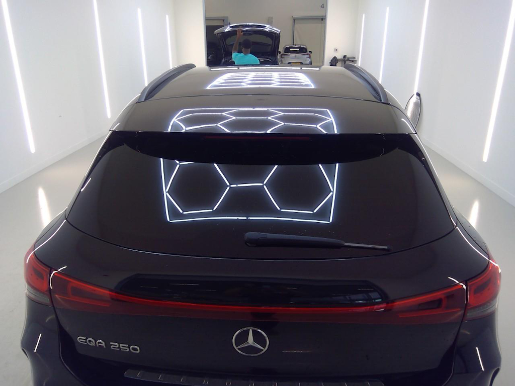 Foto 43 van Mercedes EQA