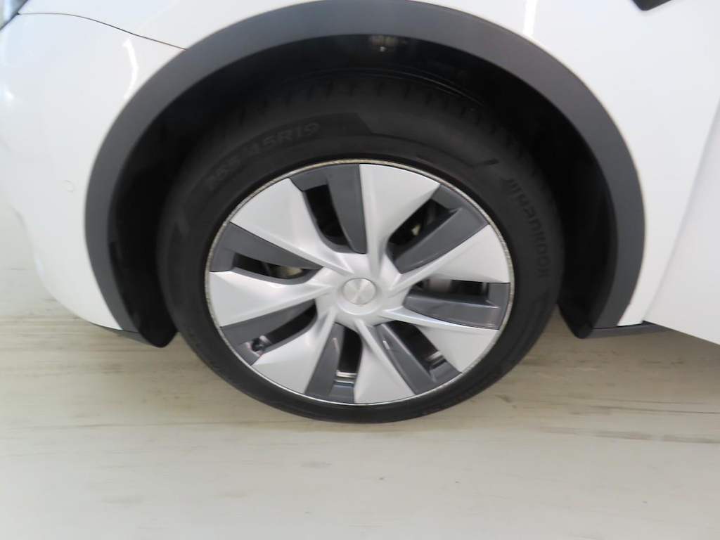 Foto 24 van Tesla Model Y