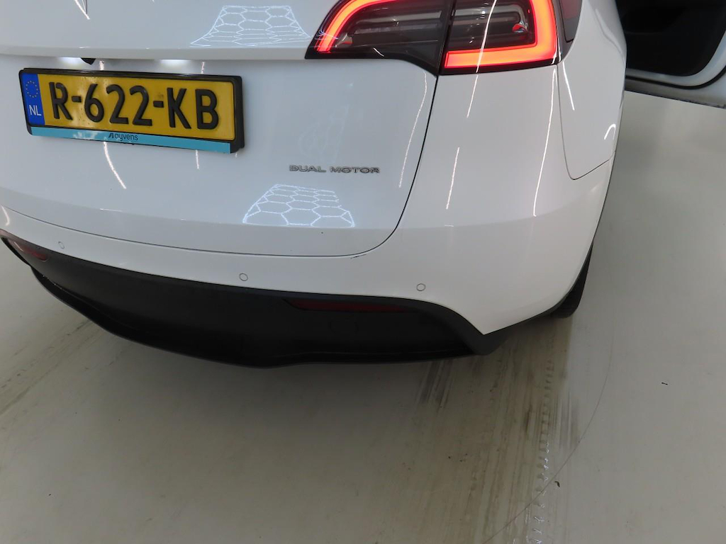 Foto 27 van Tesla Model Y