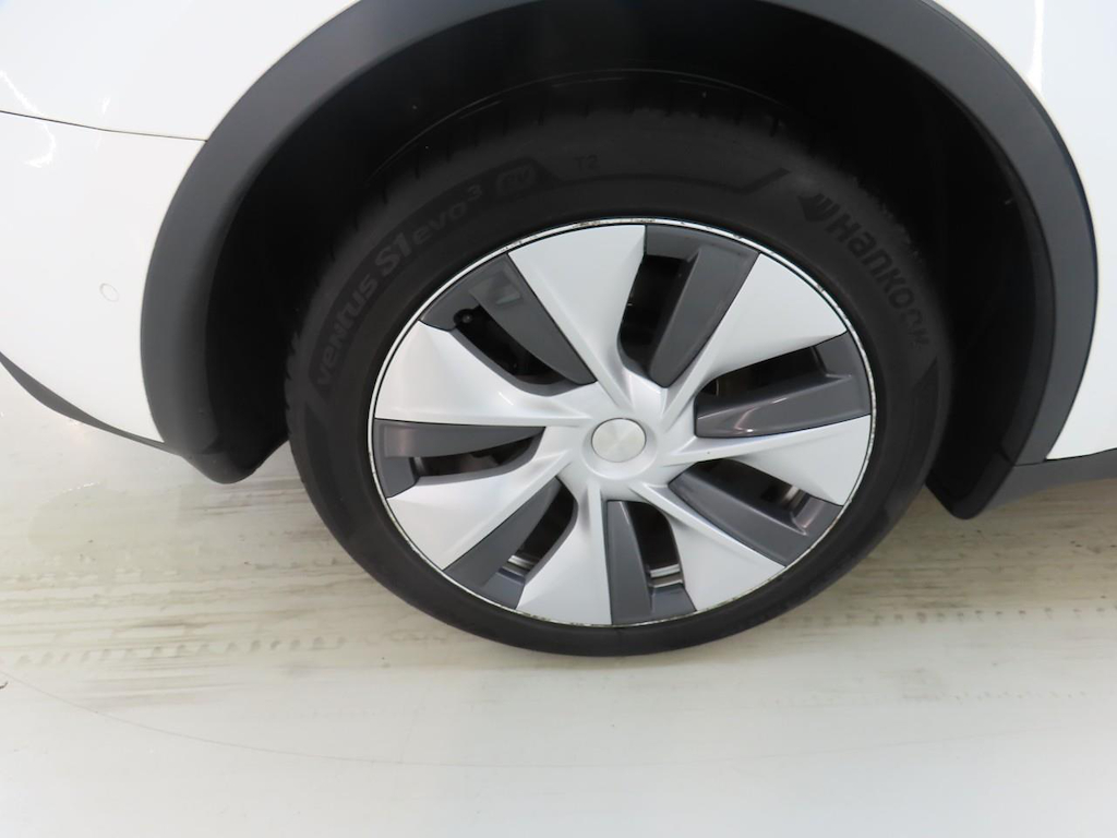 Foto 28 van Tesla Model Y
