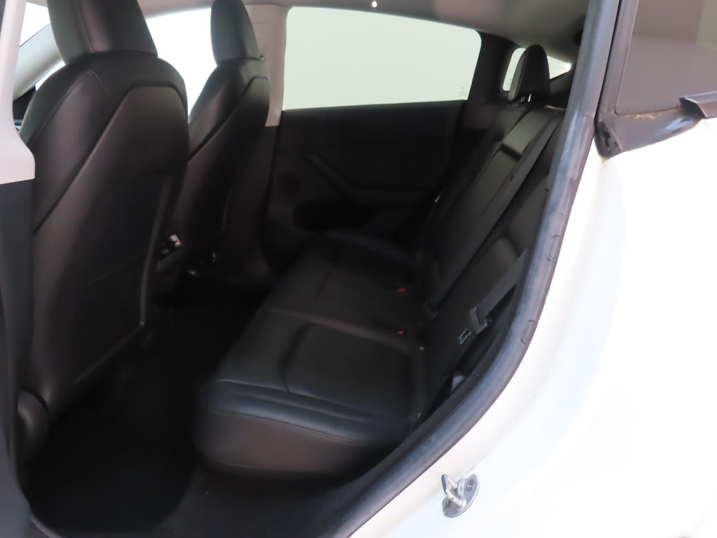 Foto 9 van Tesla Model Y