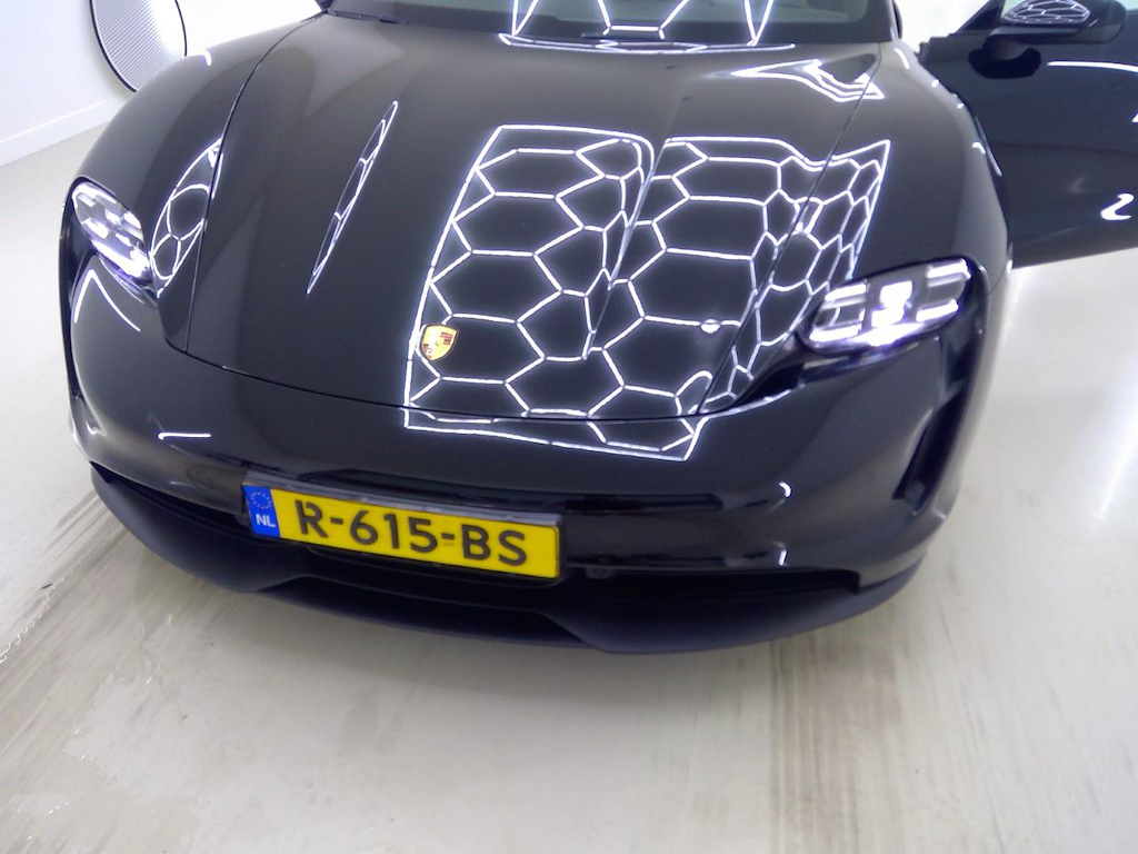 Foto 32 van Porsche Taycan