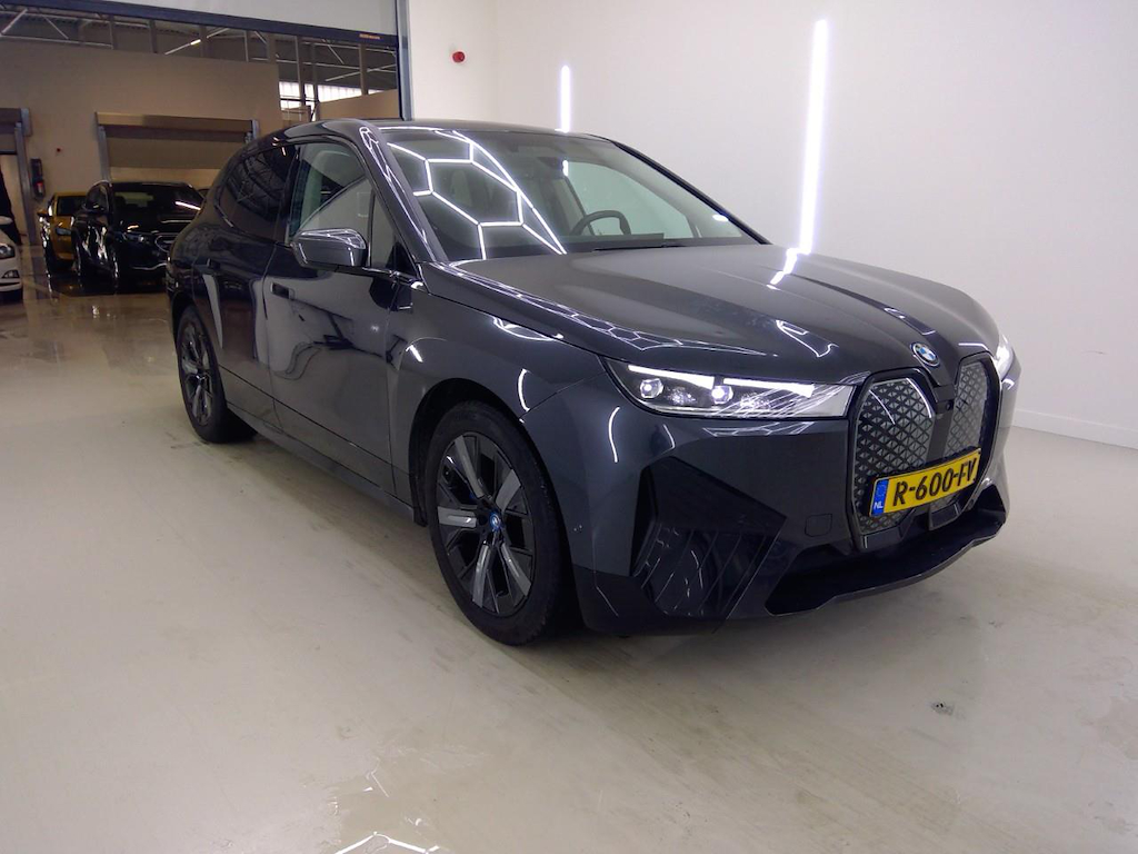 Foto 12 van BMW iX