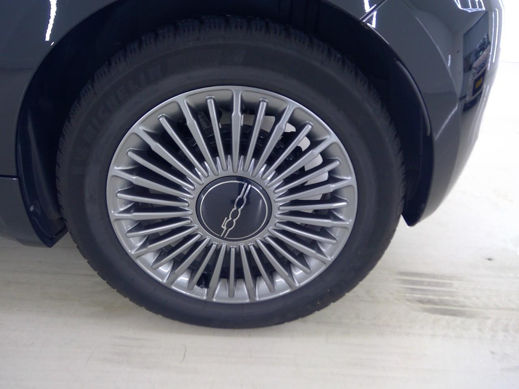 Foto 12 van Fiat 500-e