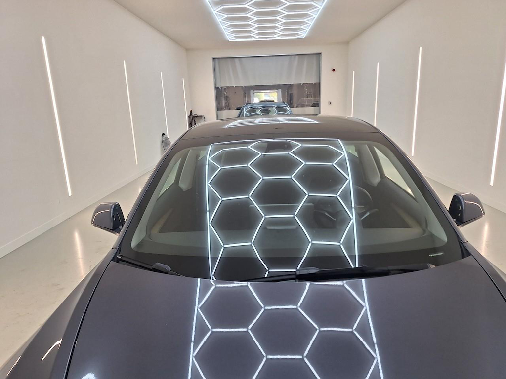 Foto 12 van Tesla Model 3