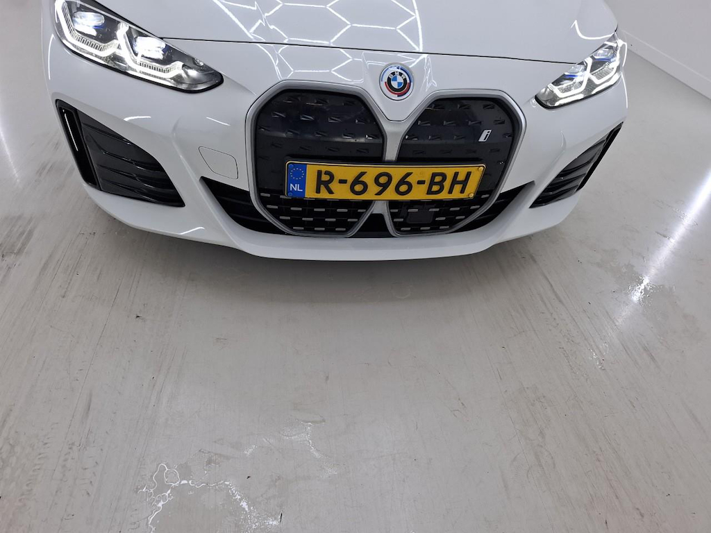 Foto 35 van BMW i4