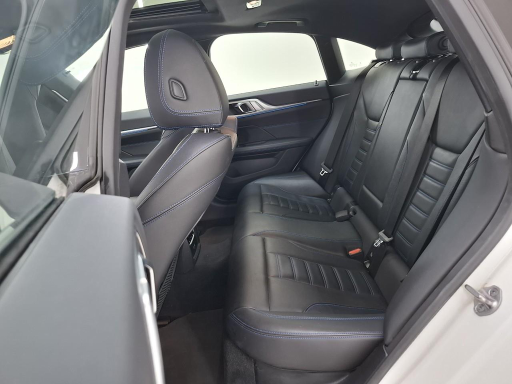 Foto 9 van BMW i4