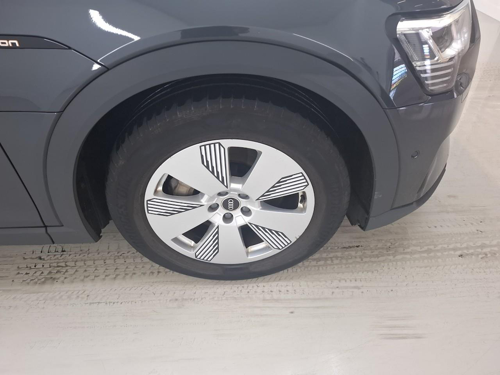 Foto 30 van Audi e-tron sportback