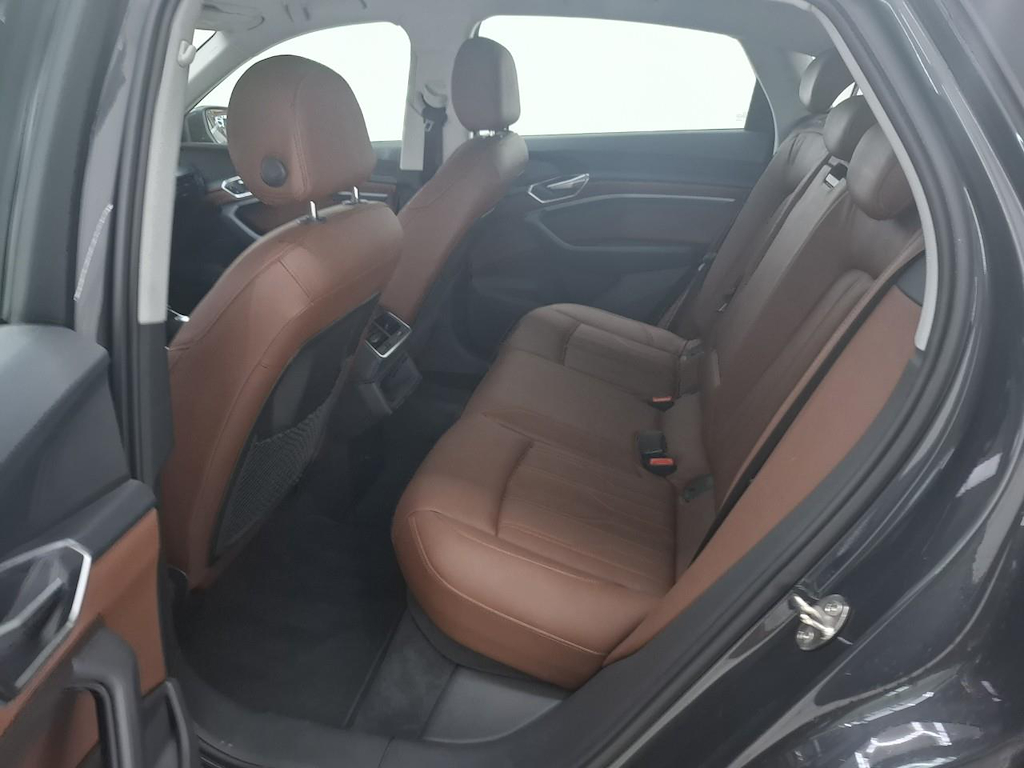 Foto 9 van Audi e-tron sportback