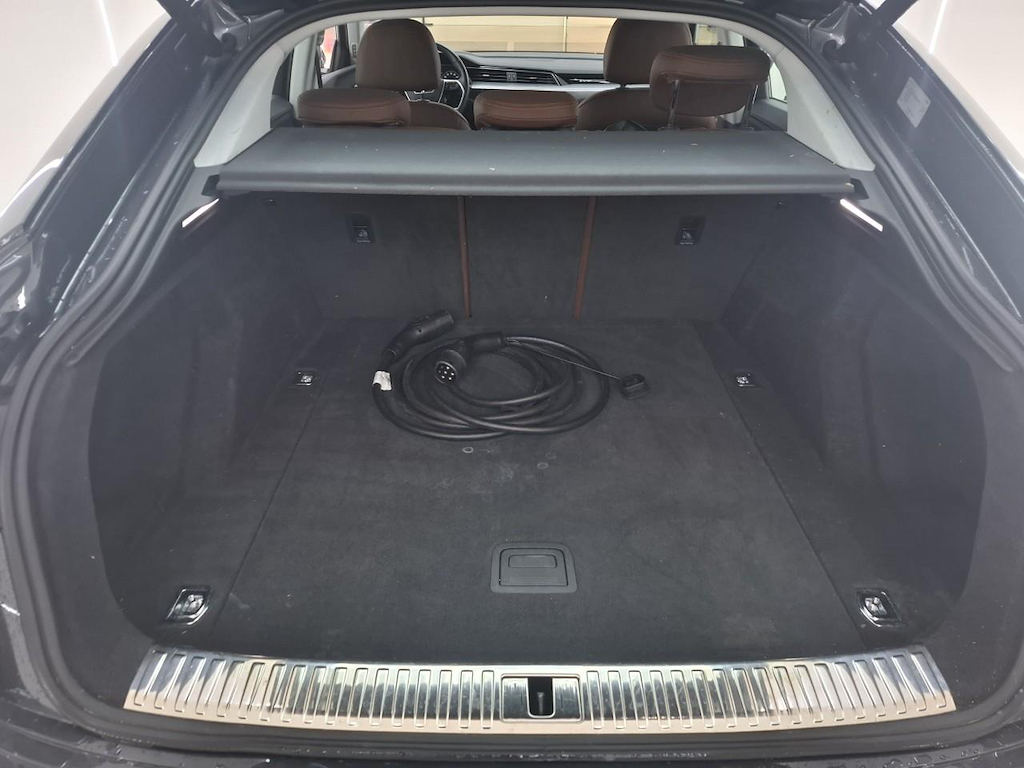 Foto 10 van Audi e-tron sportback