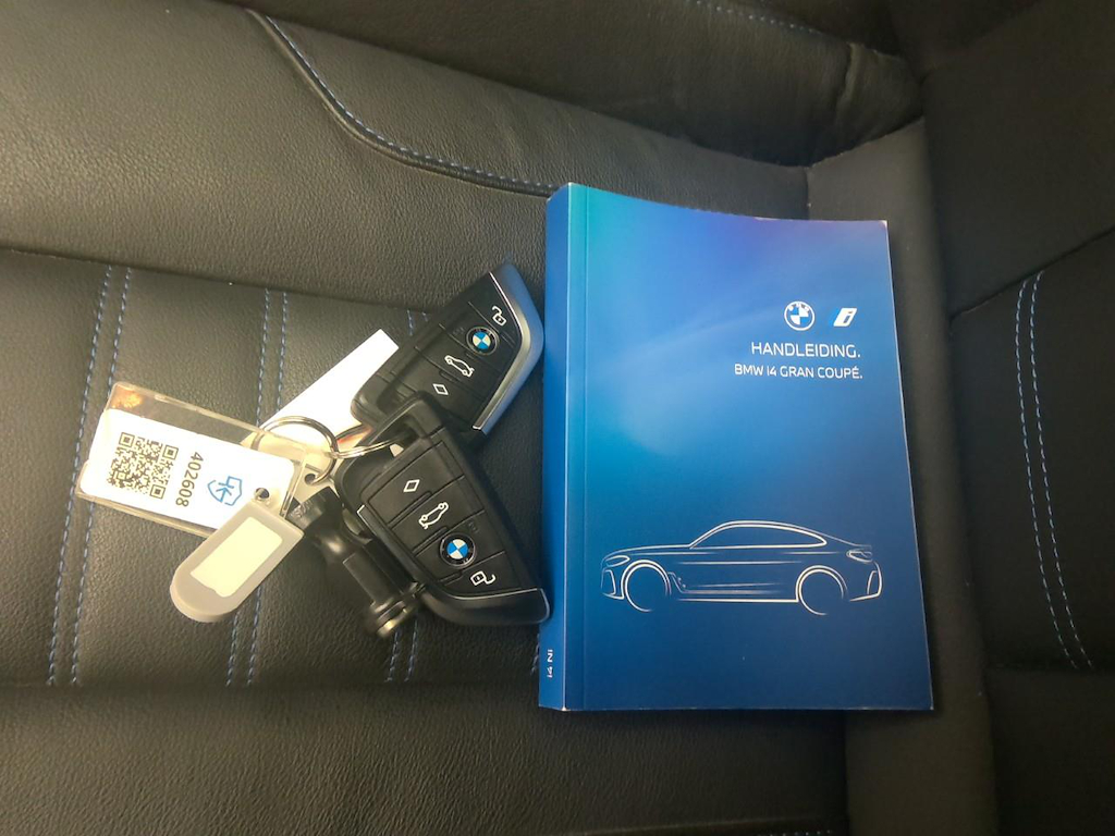 Foto 15 van BMW i4