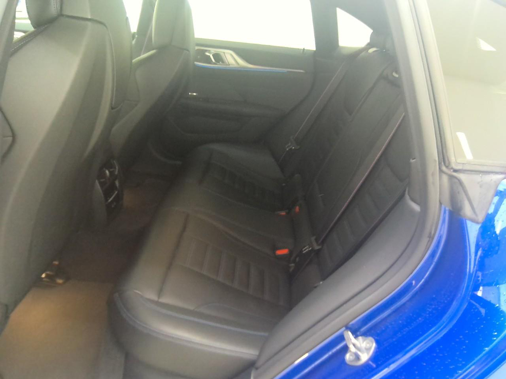 Foto 9 van BMW i4