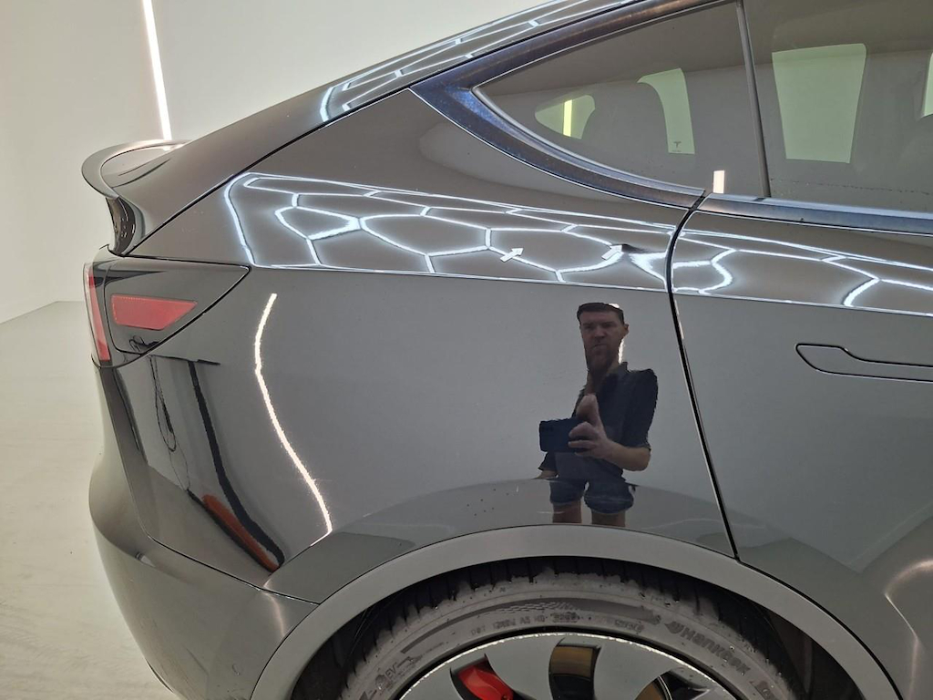 Foto 18 van Tesla Model Y