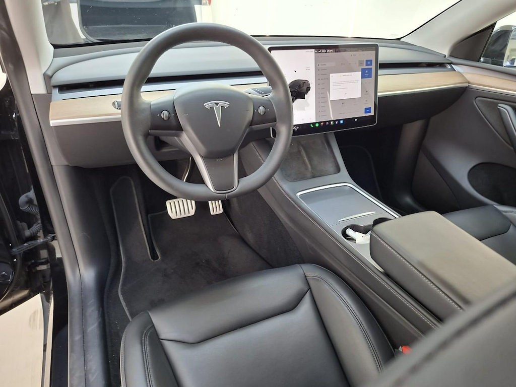 Foto 3 van Tesla Model Y