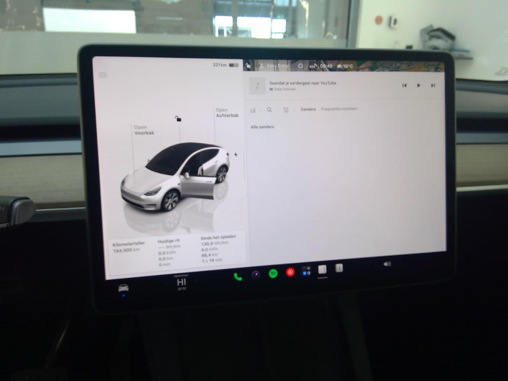 Foto 17 van Tesla Model Y
