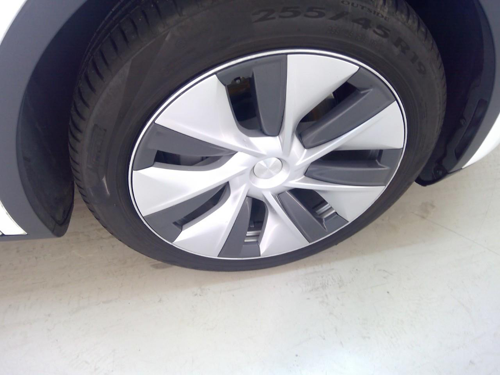 Foto 30 van Tesla Model Y