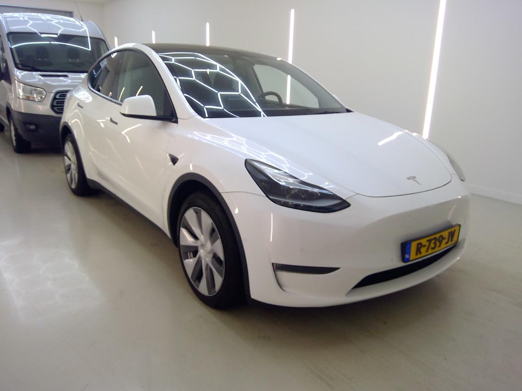 Foto 6 van Tesla Model Y