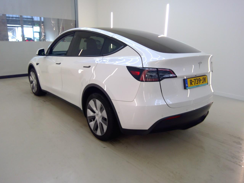 Foto 7 van Tesla Model Y