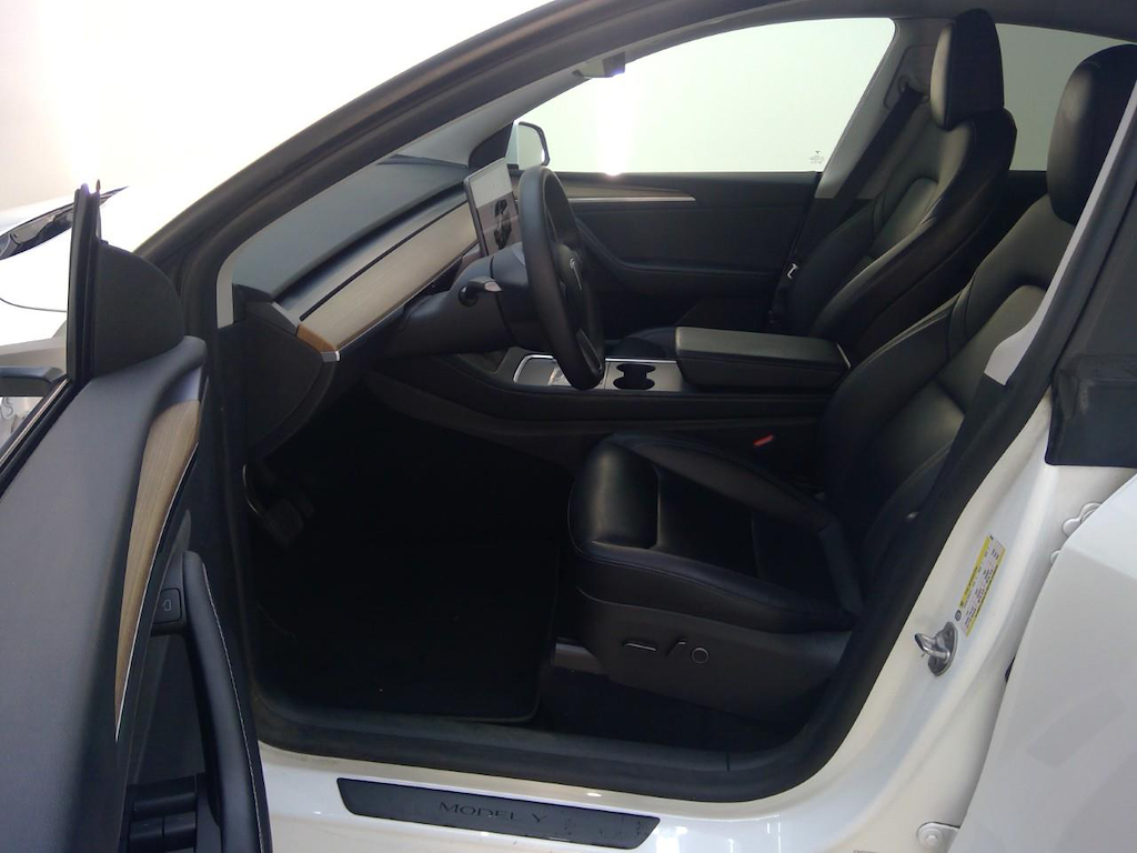 Foto 8 van Tesla Model Y