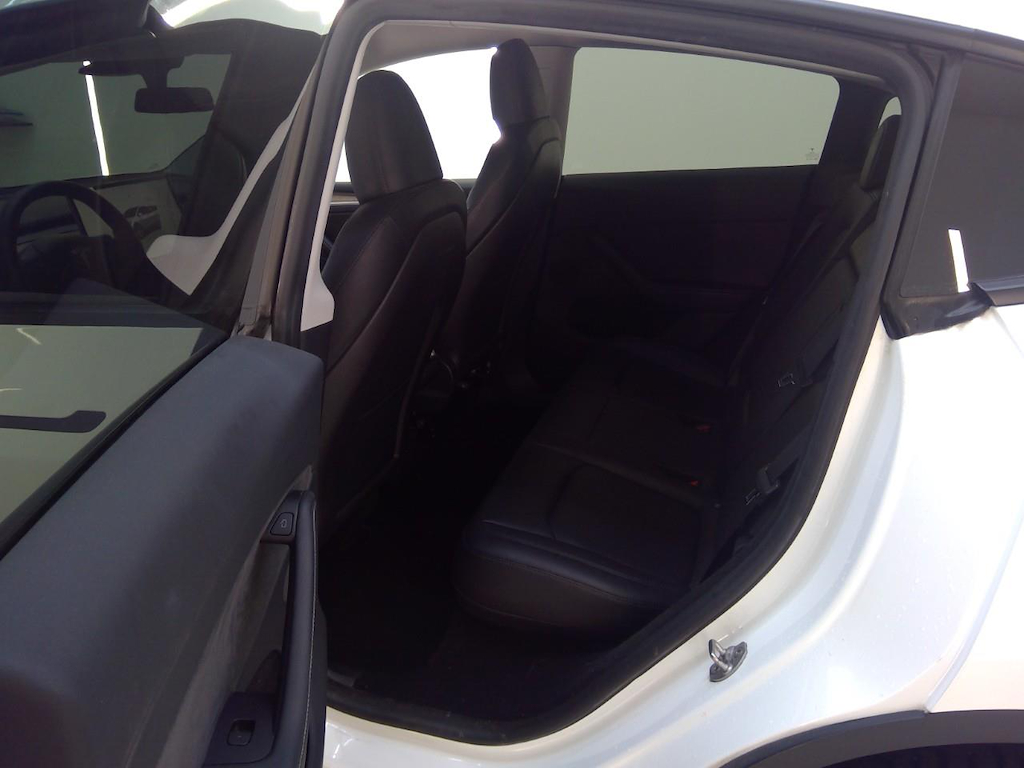 Foto 9 van Tesla Model Y