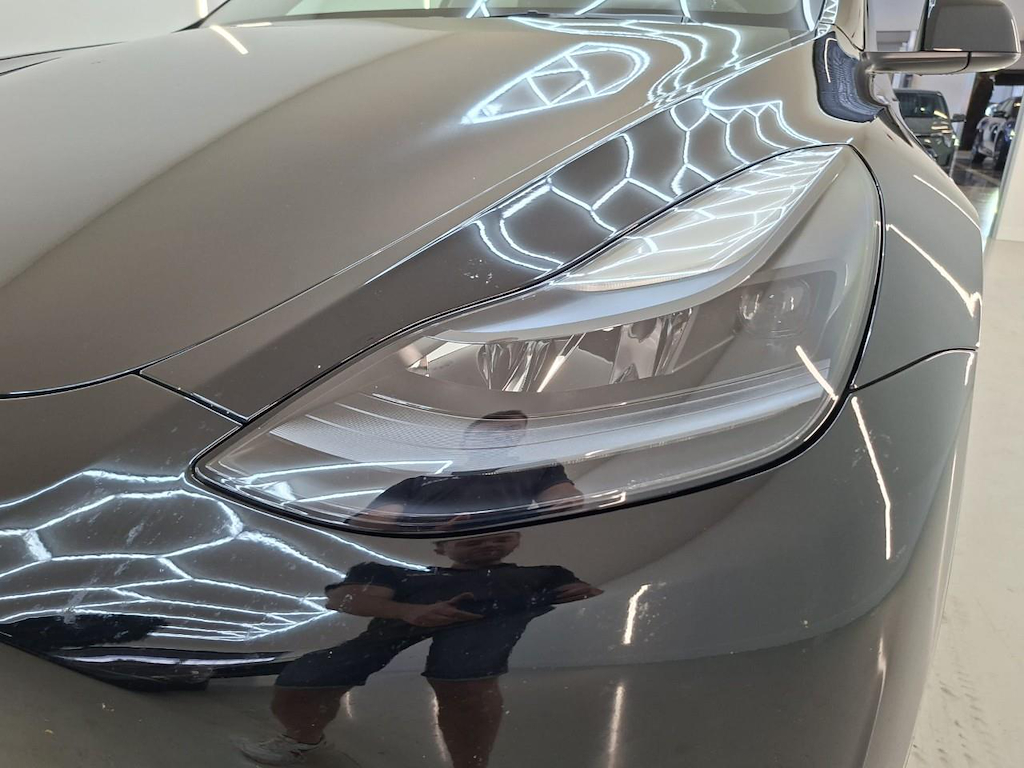Foto 16 van Tesla Model Y