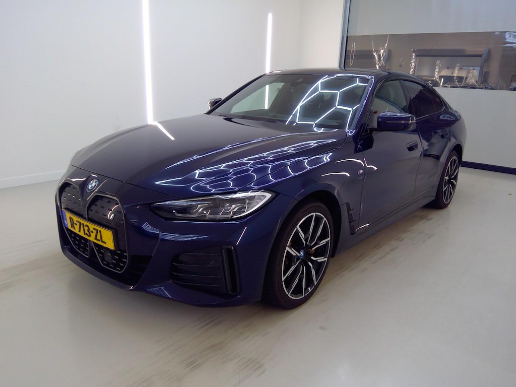Foto 2 van BMW i4