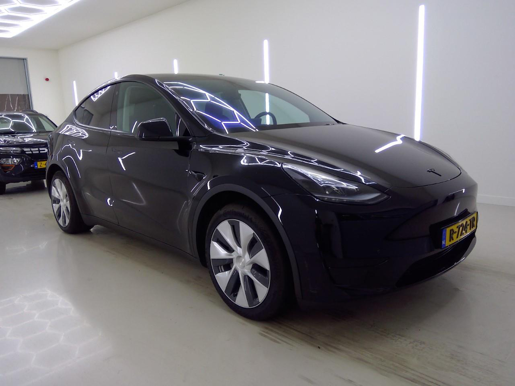 Foto 5 van Tesla Model Y