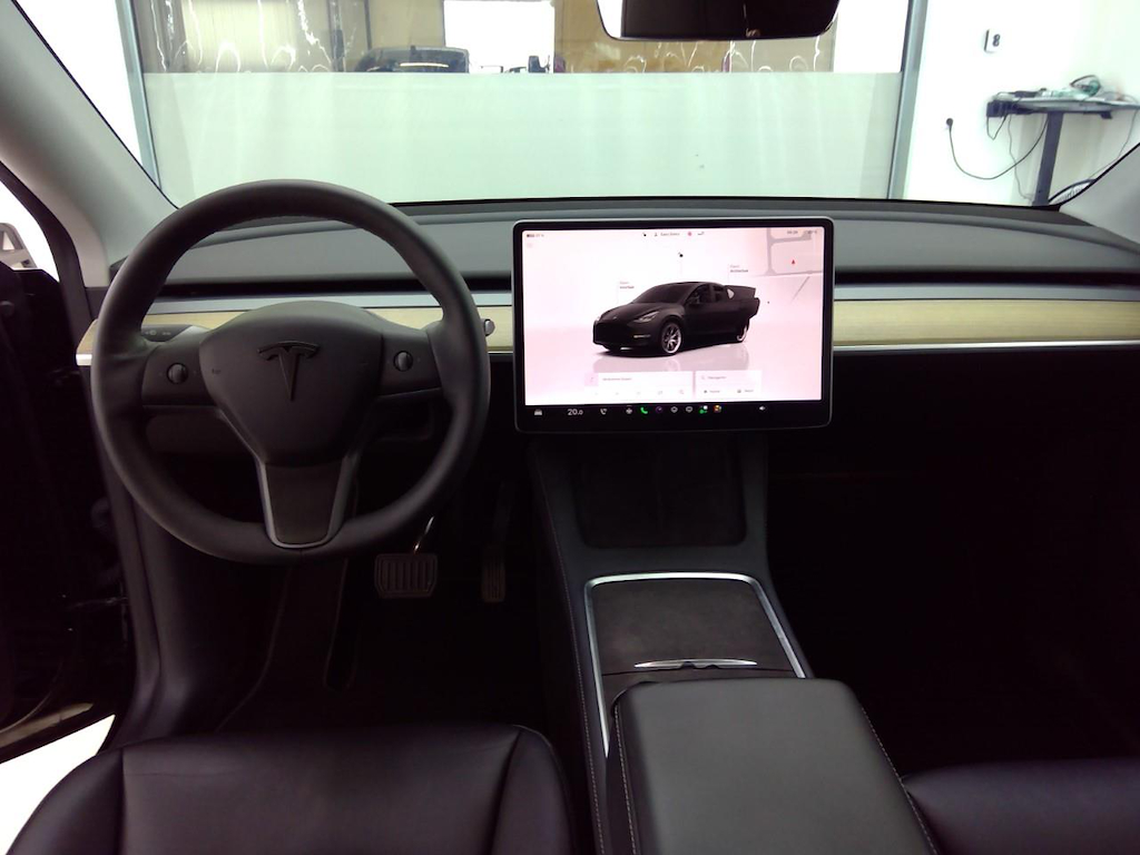 Foto 8 van Tesla Model Y