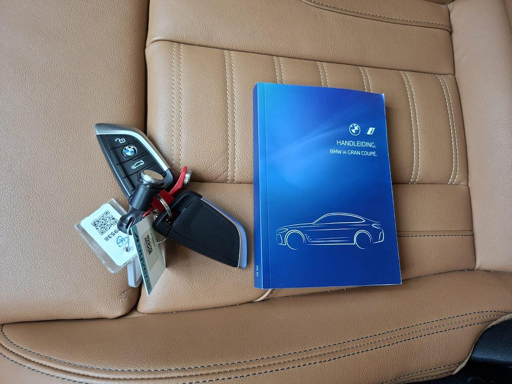 Foto 13 van BMW i4