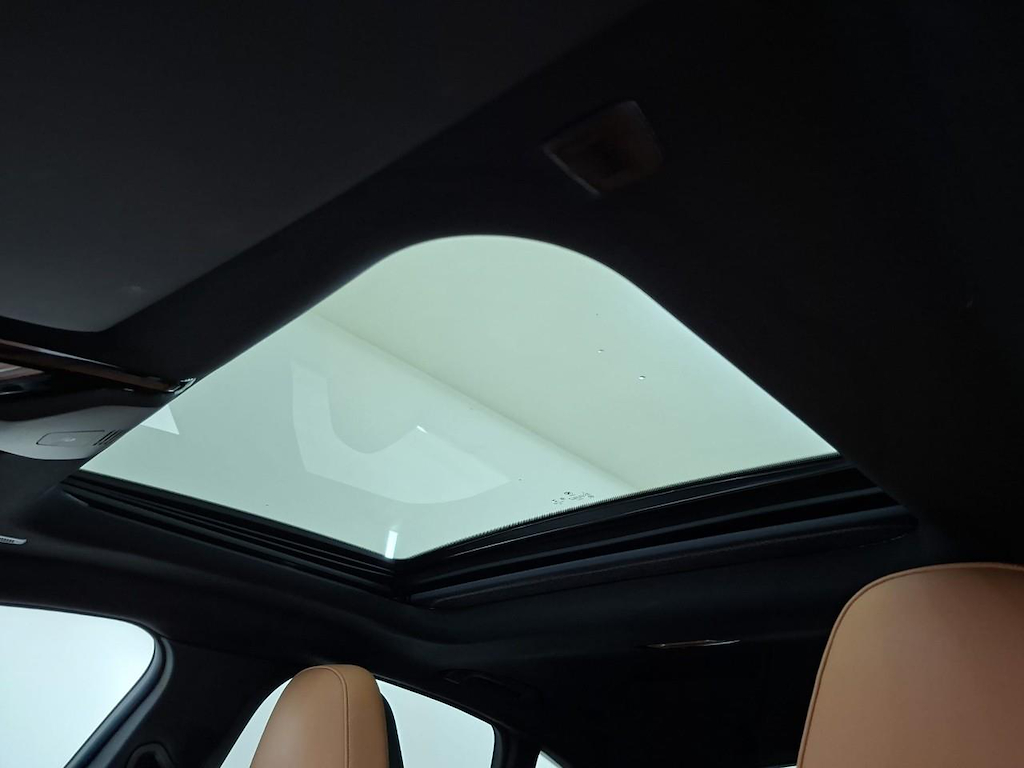 Foto 17 van BMW i4
