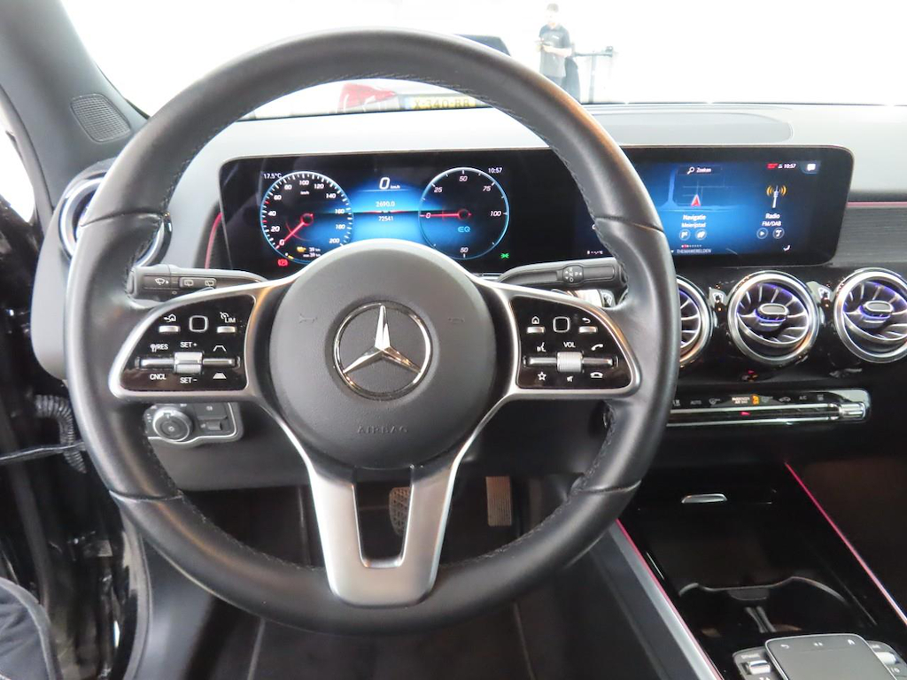 Foto 4 van Mercedes EQB
