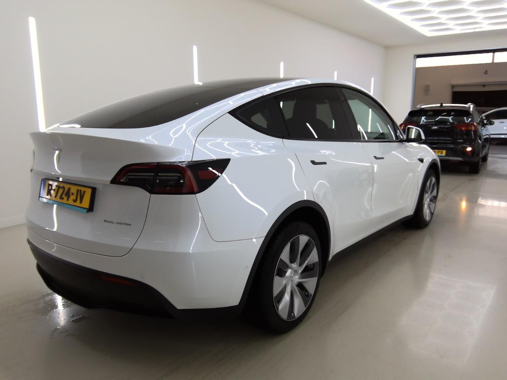 Foto 2 van Tesla Model Y