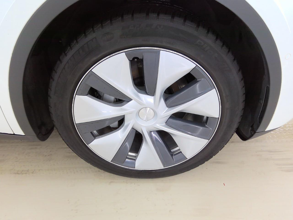 Foto 27 van Tesla Model Y