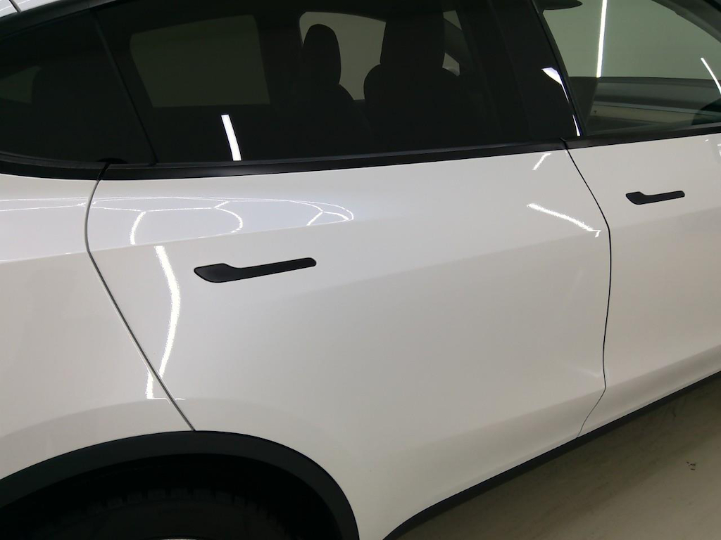 Foto 29 van Tesla Model Y