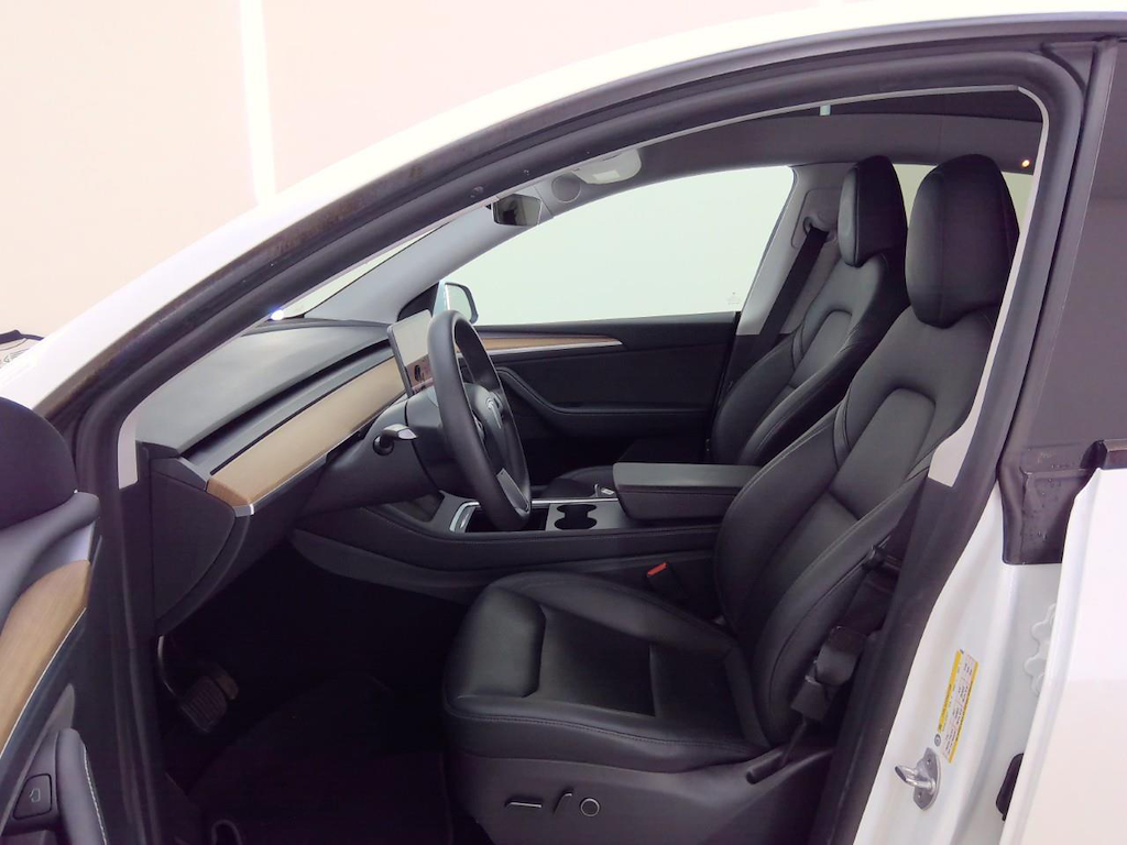 Foto 7 van Tesla Model Y