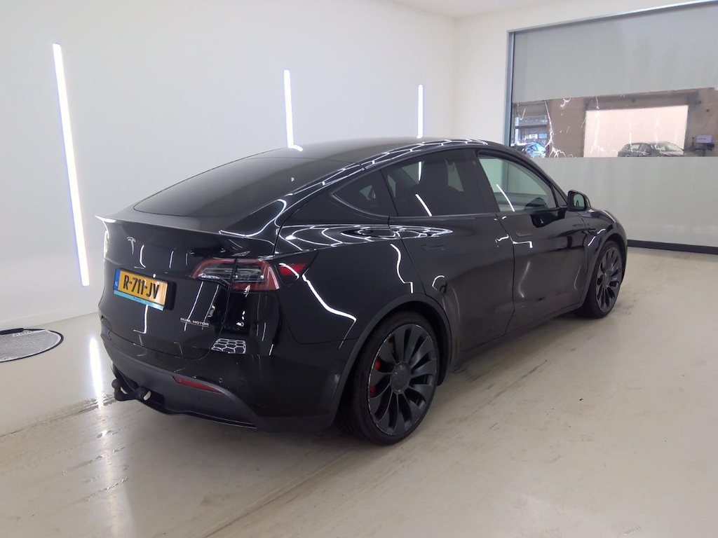 Foto 4 van Tesla Model Y