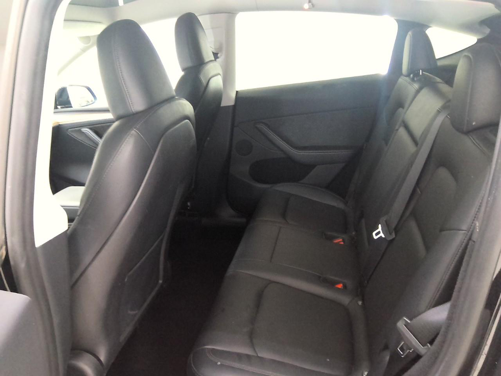 Foto 9 van Tesla Model Y