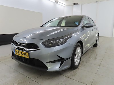 Kaufe KIA Ceed bei Ayvens Carmarket